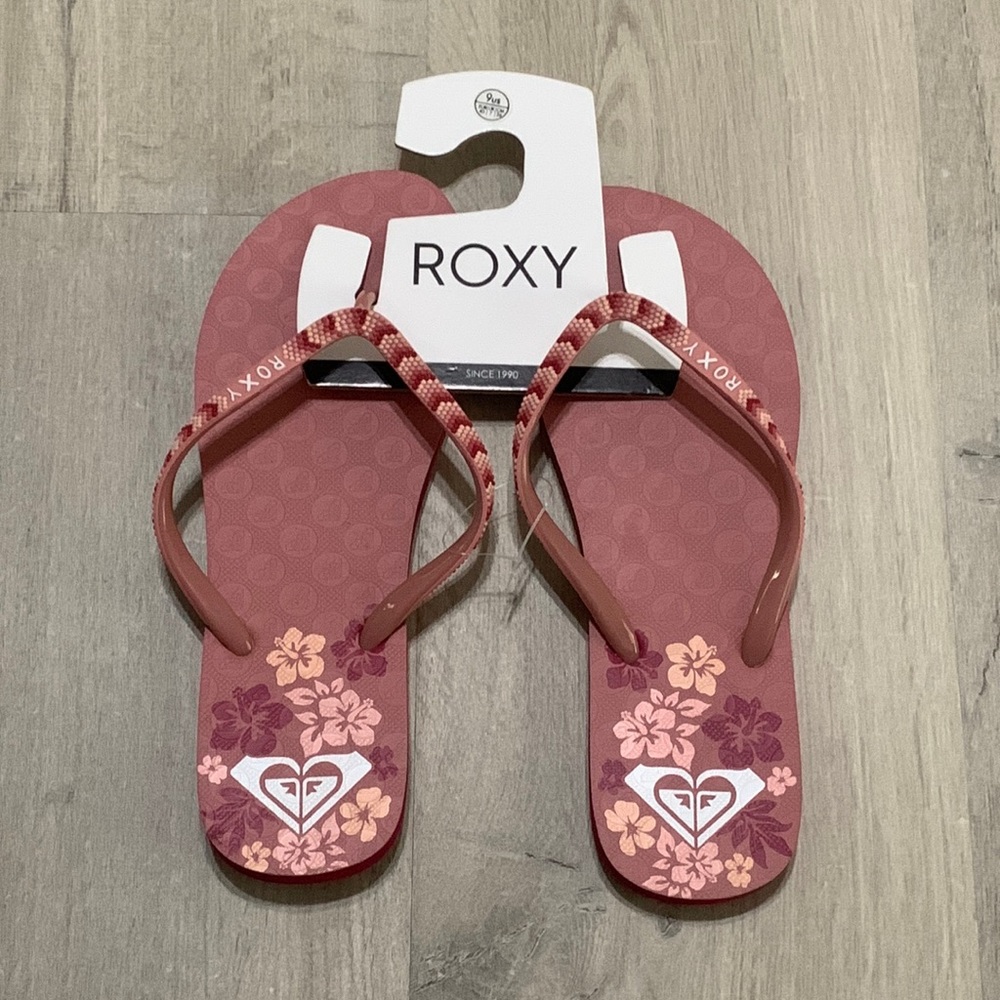 Roxy lei pink floral flip flops size 9